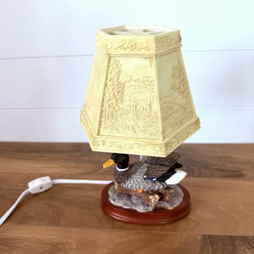 Small Duck Figure Lamp Picture Shade Works *Needs Bulb Clip* Rustic Cottagecore